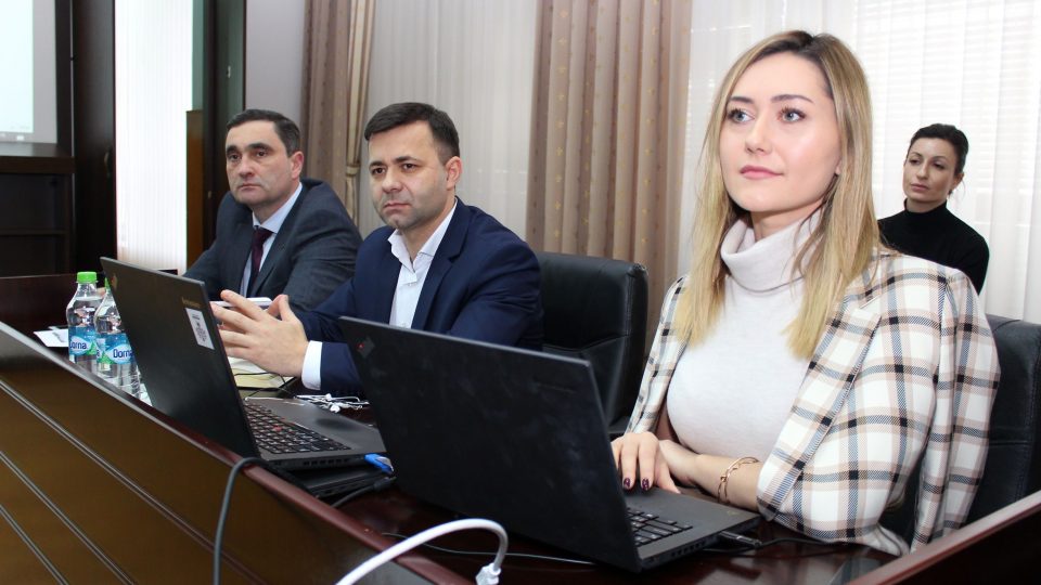 4723878B-3525-422D-8765-FD6B0D269059