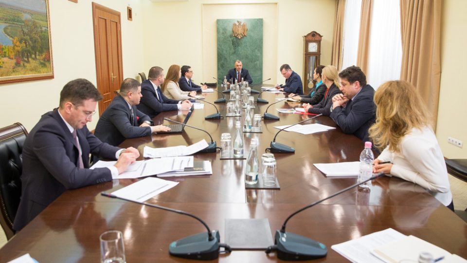 6F866467-5758-4543-8407-37B8850D7859